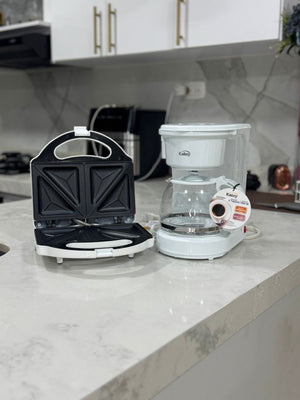 Combo de Cafetera+Sanduchera Kalley
